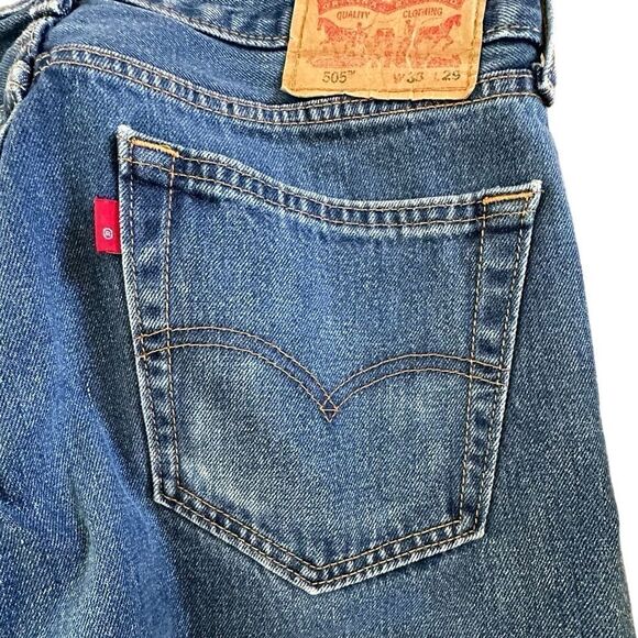 Levi’s ~ 505 Blue Denin Jeans ~ size 33/29 ~ 2 small imperfections, see photos - Picture 3 of 10